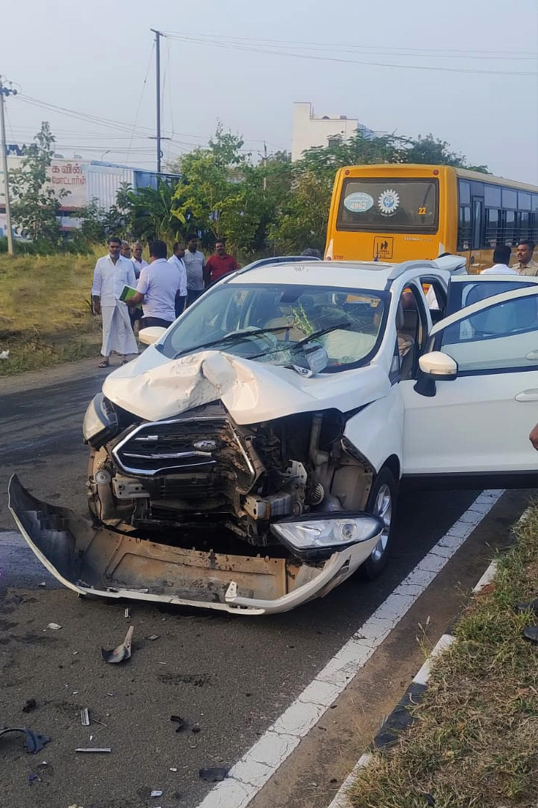  FORD ECOSPORT 1.5 (D) TITANIUM + MT